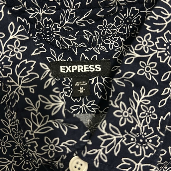 Express Floral Button Down Short Sleeve Shirt - Picture 4 of 5